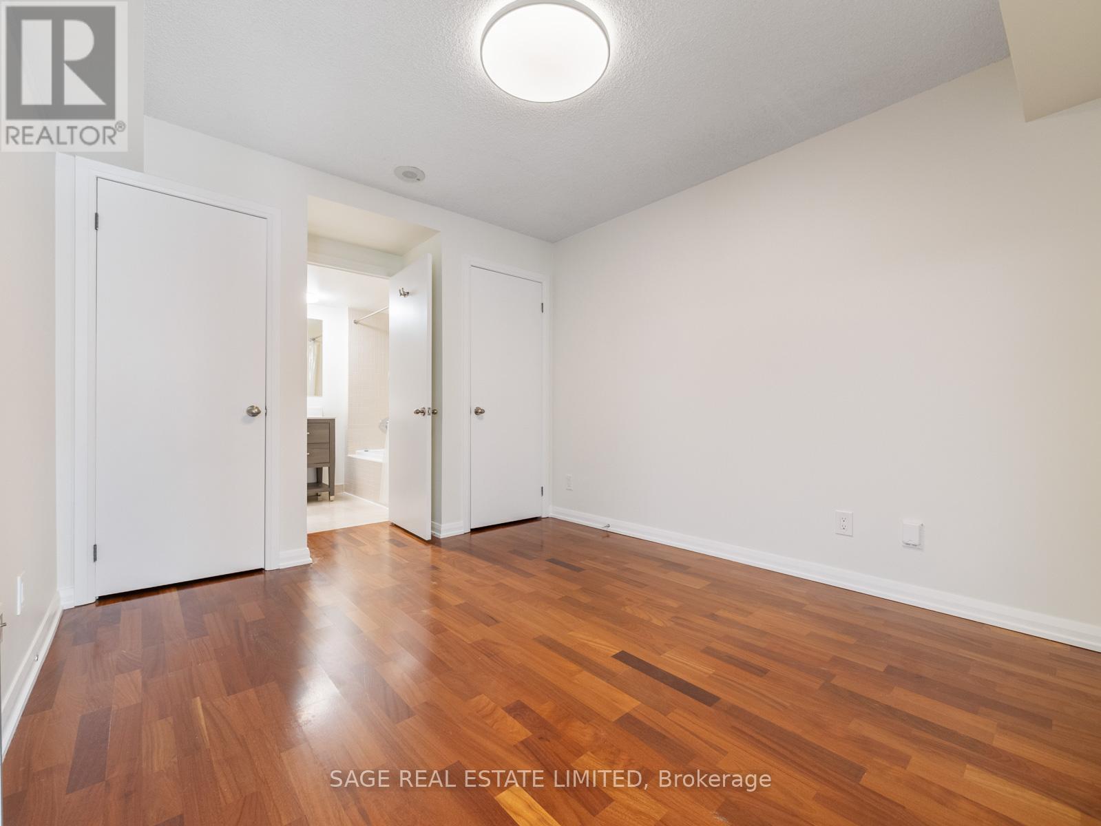 #209 18 BEVERLEY STREET - Image 25