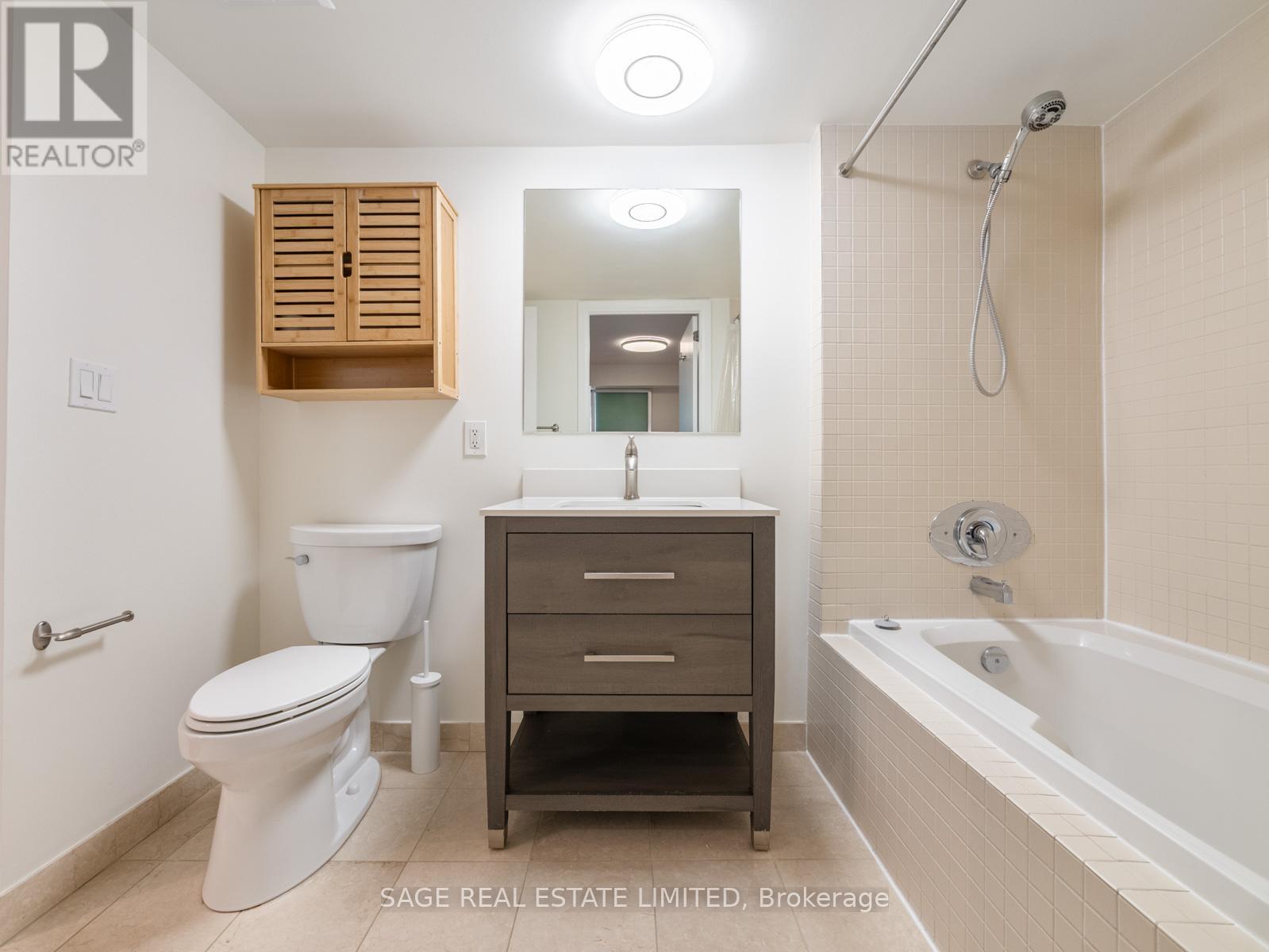 #209 18 BEVERLEY STREET - Image 30