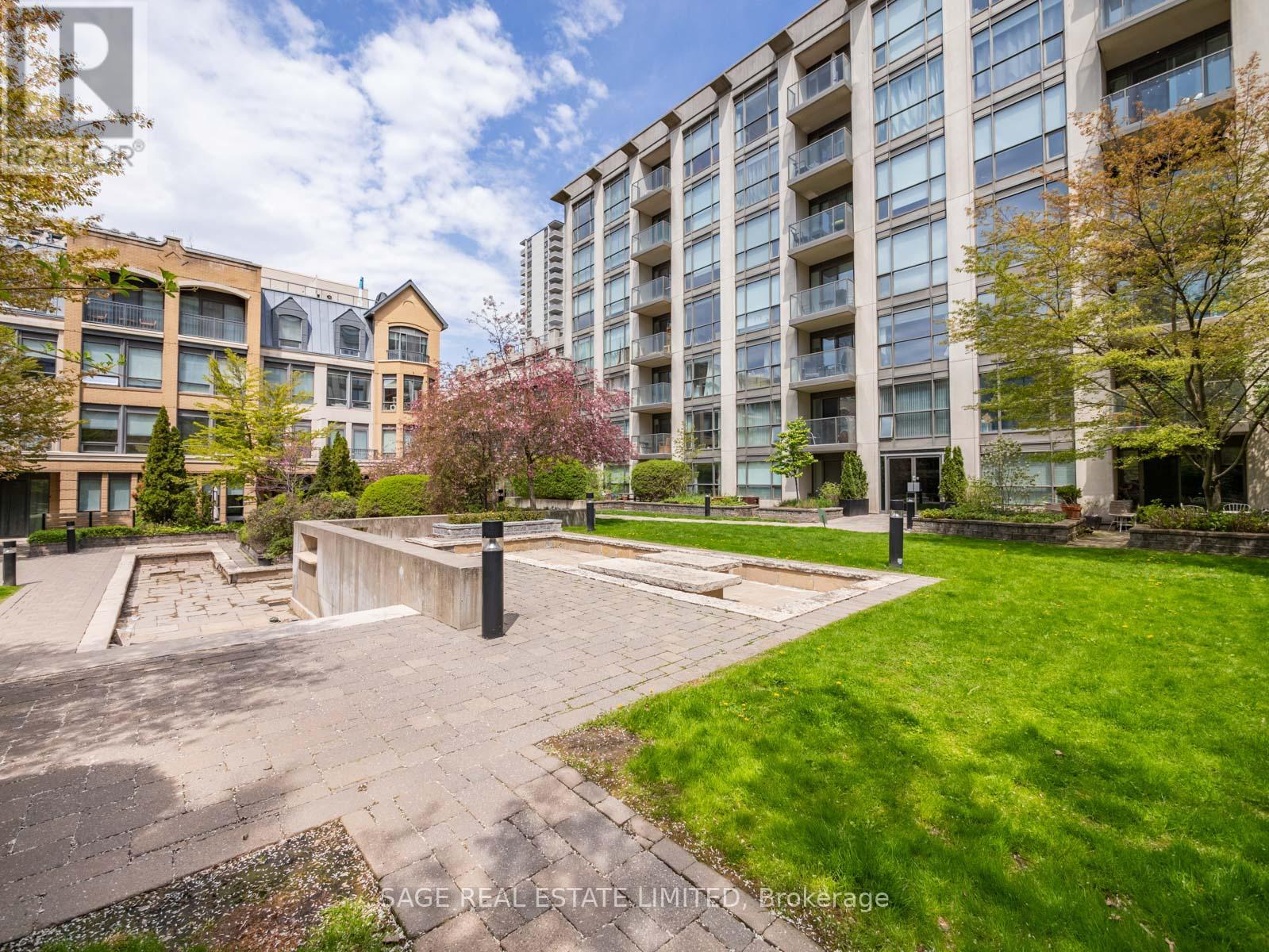 #209 18 BEVERLEY STREET - 39