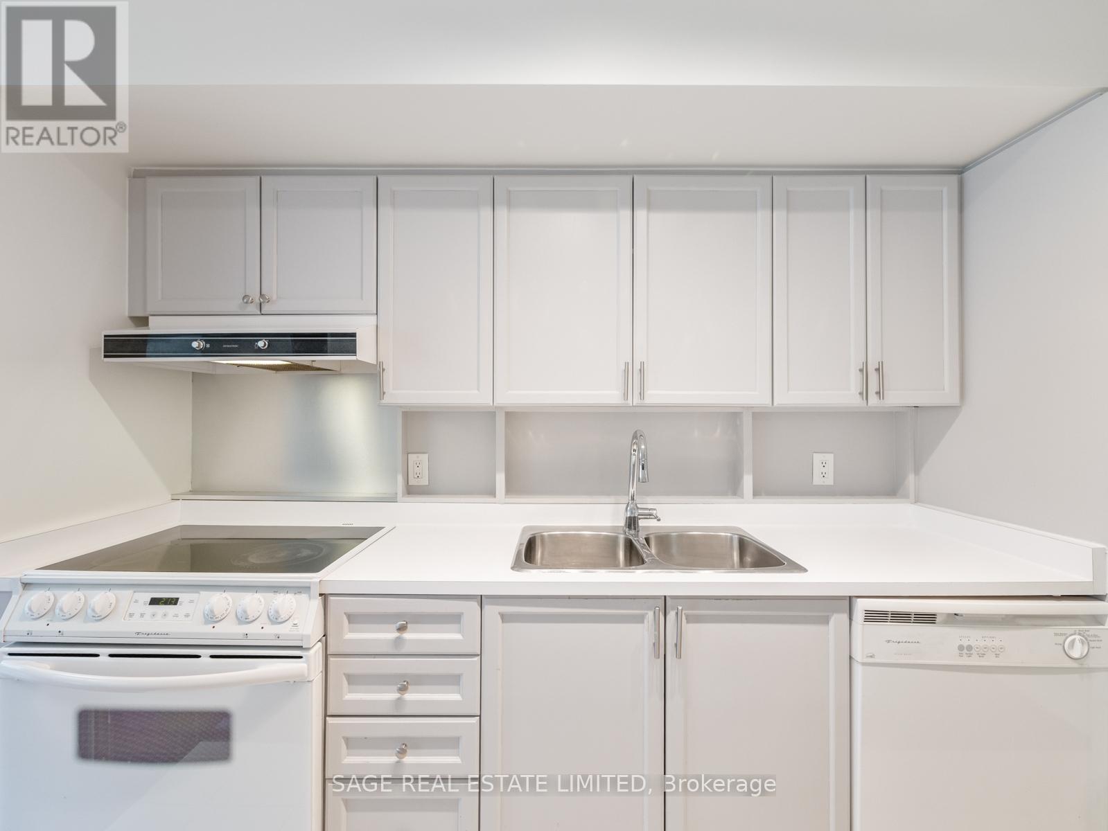 #209 18 BEVERLEY STREET - Image 7