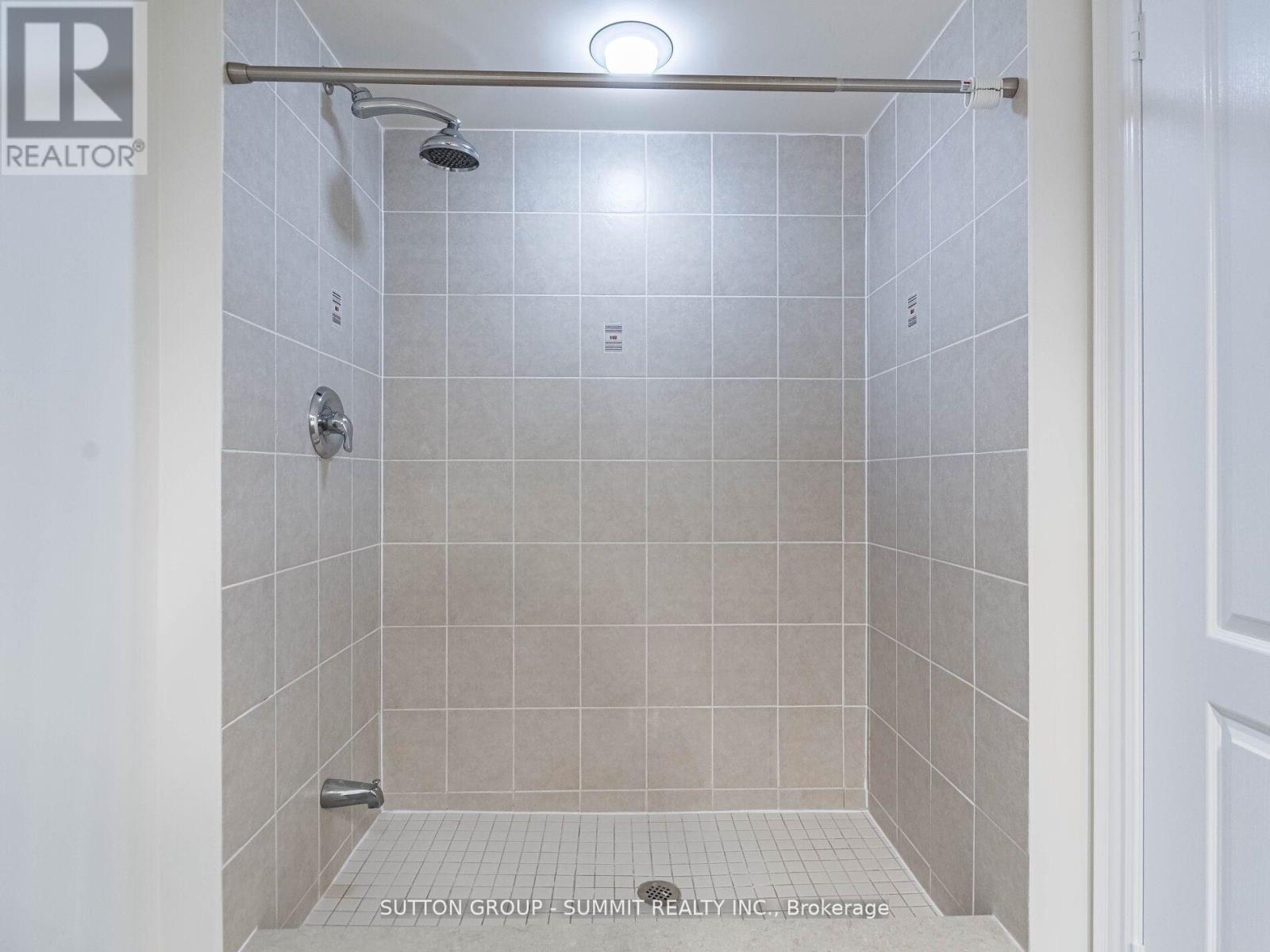 #1704 212 EGLINTON AVENUE E - 13