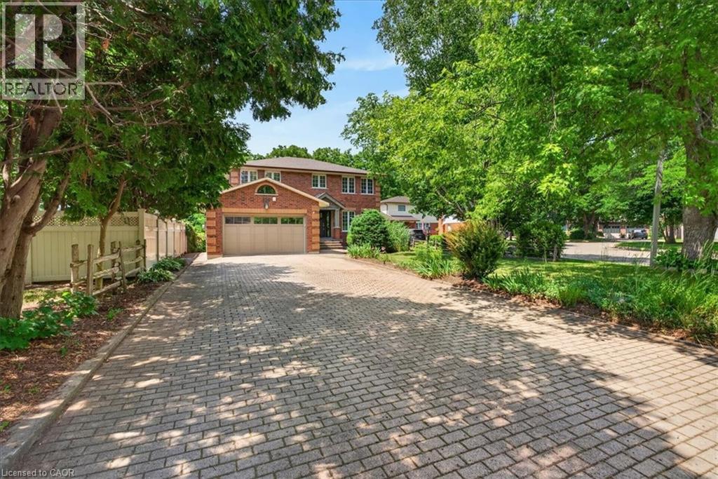 339 KINGSWAY Place - 1