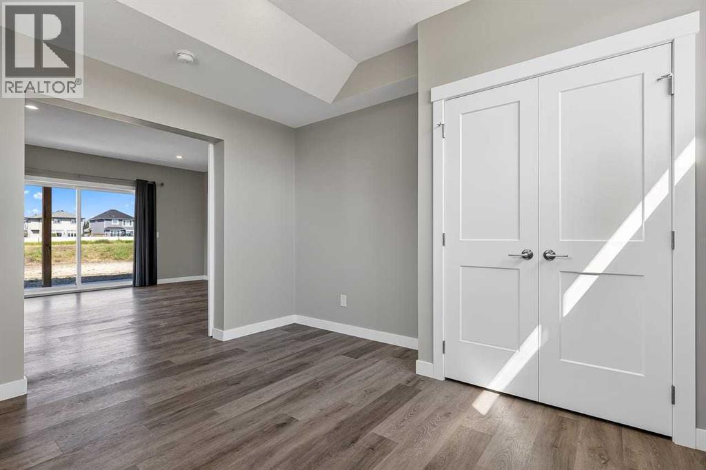 354096 48 Street E - 30