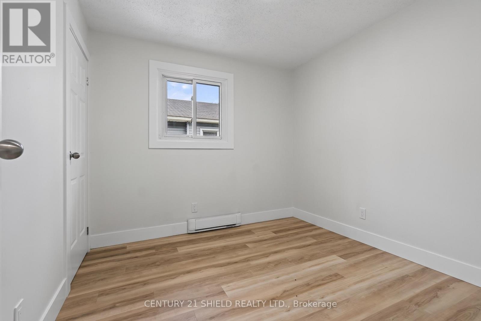 1852 BROOKDALE AVENUE - Image 18