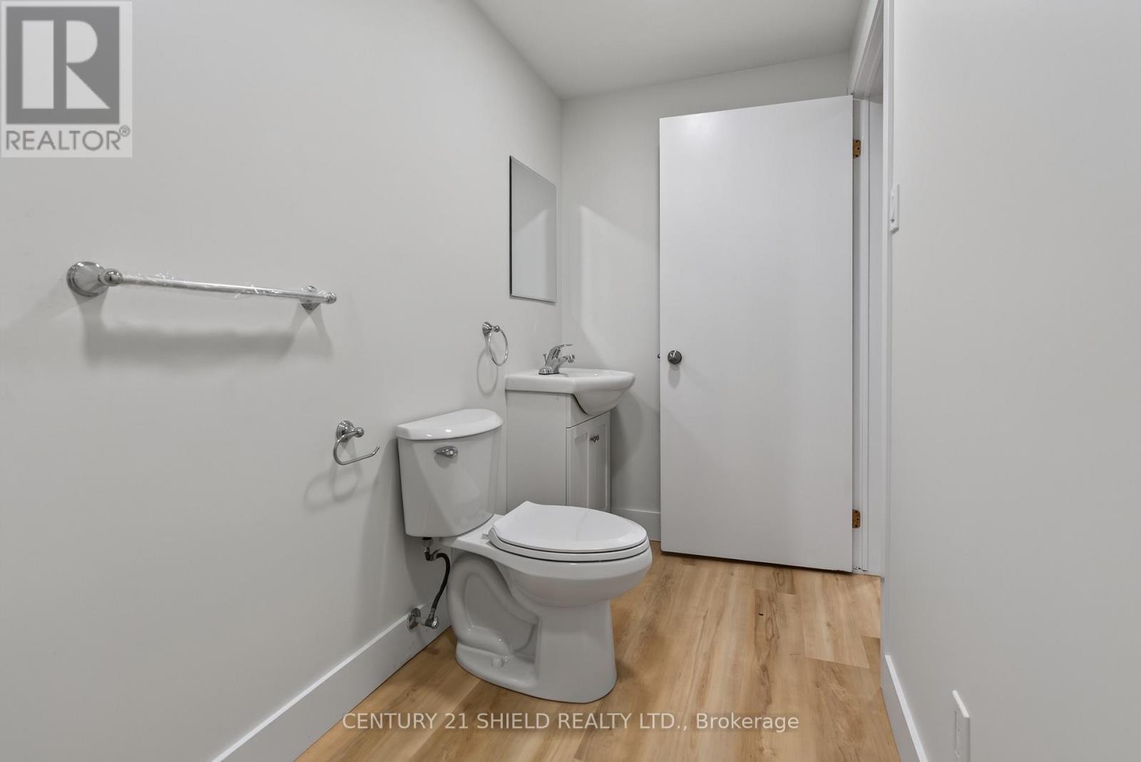 1852 BROOKDALE AVENUE - 26