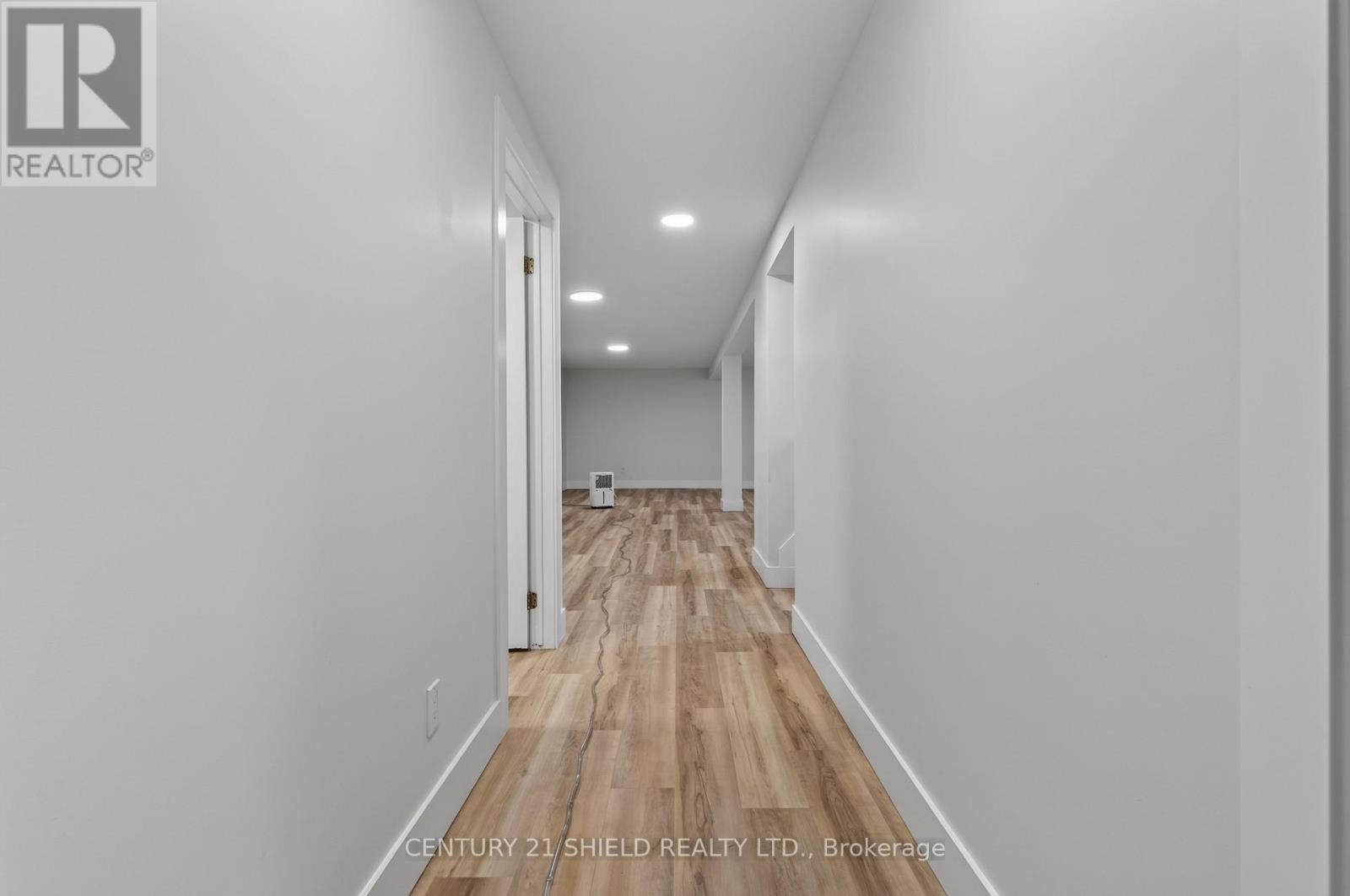 1852 BROOKDALE AVENUE - 29