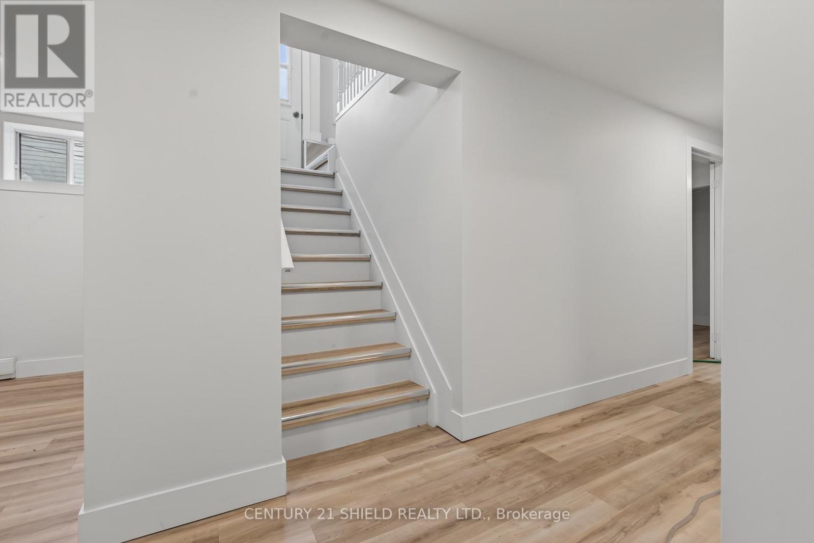 1852 BROOKDALE AVENUE - Image 30