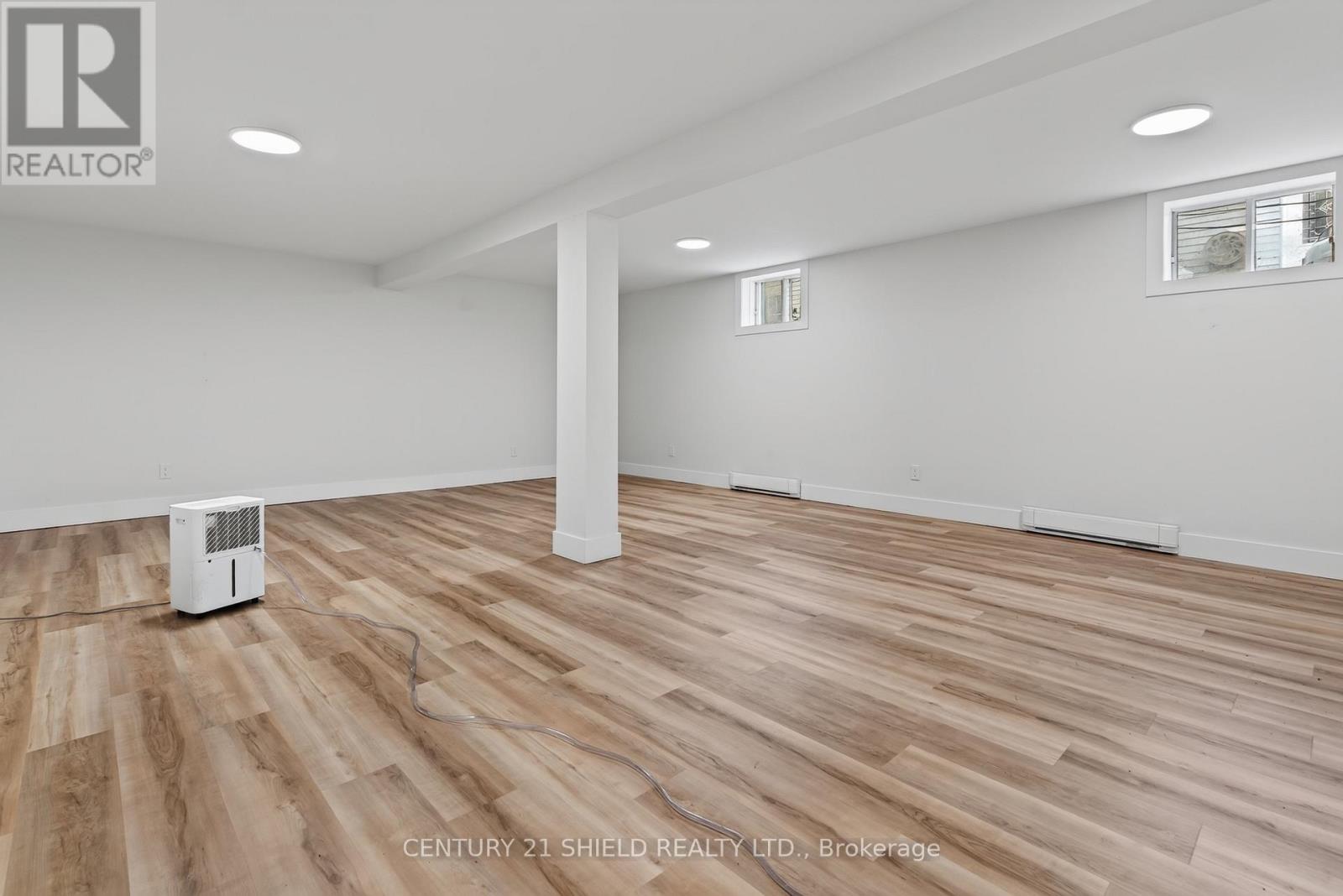 1852 BROOKDALE AVENUE - Image 34