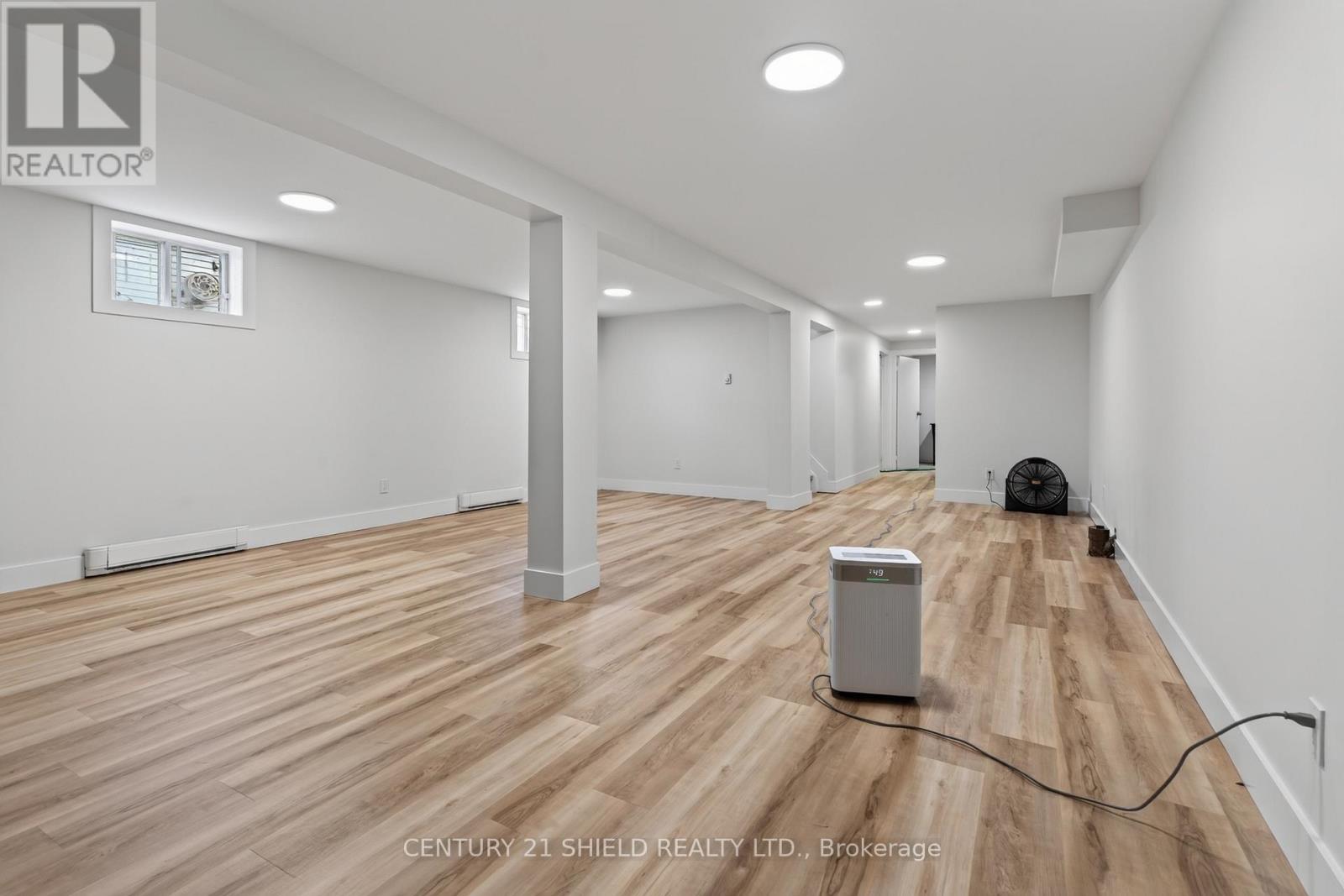 1852 BROOKDALE AVENUE - 36