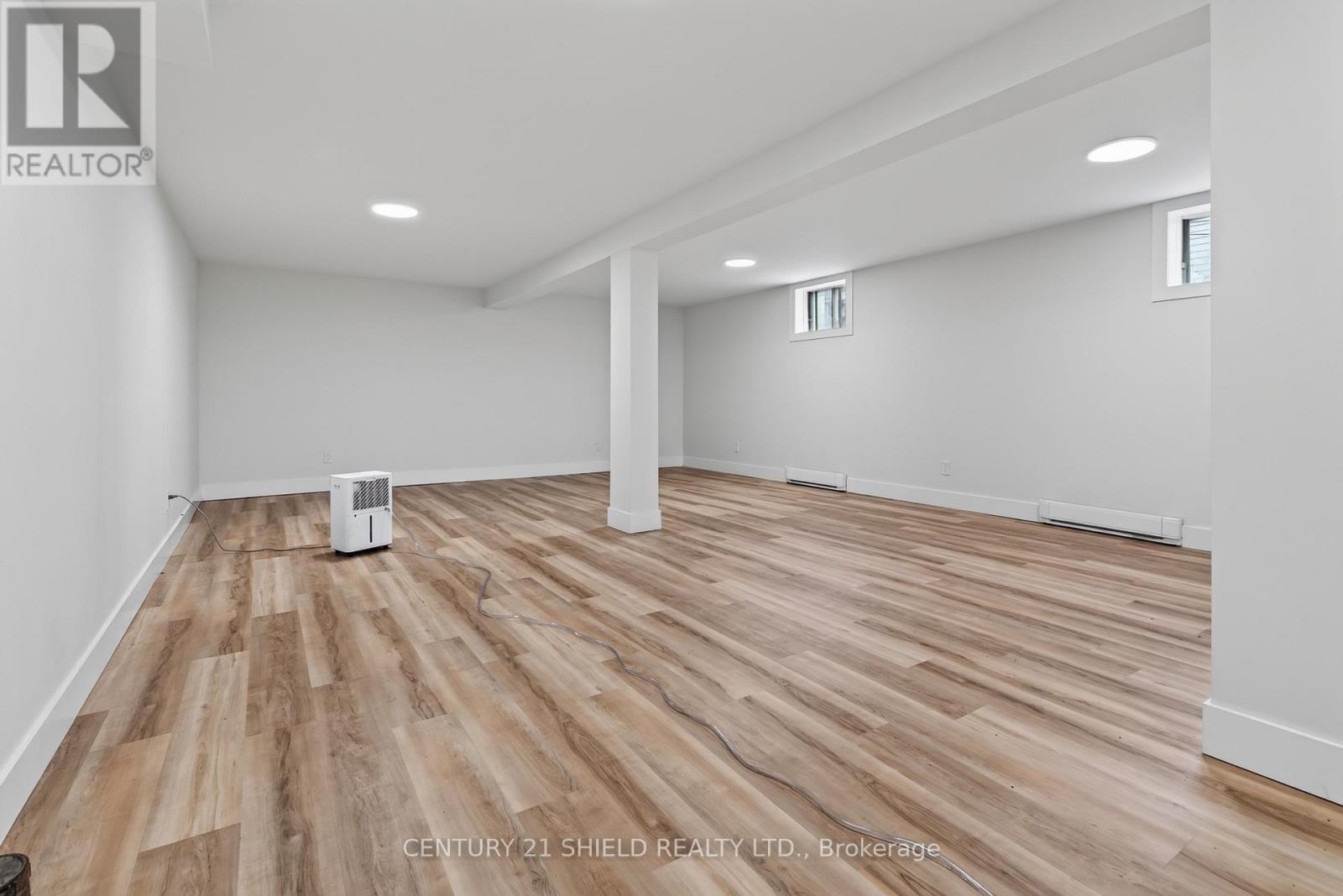 1852 BROOKDALE AVENUE - 37