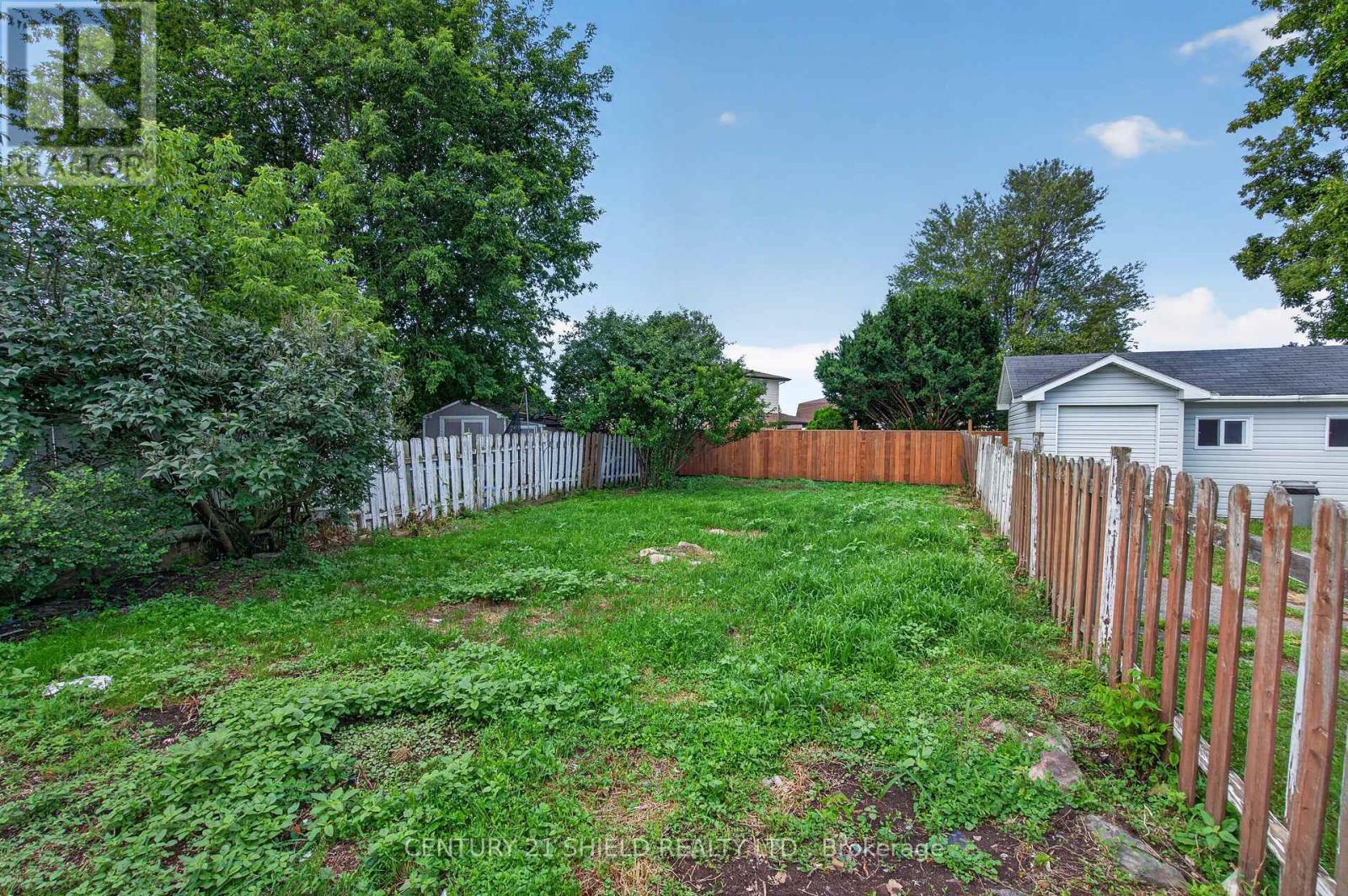 1852 BROOKDALE AVENUE - Image 38