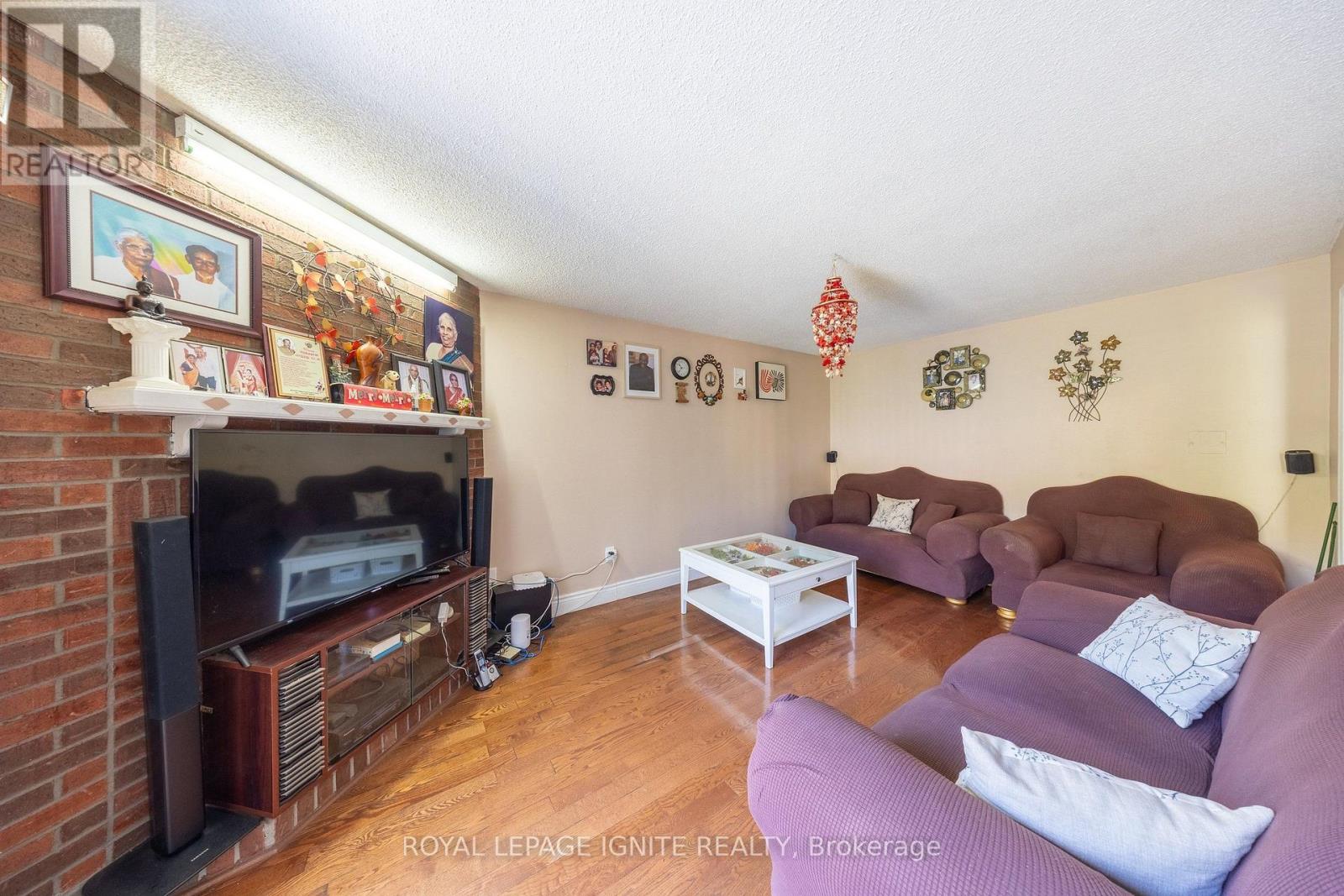 3694 ELLESMERE ROAD - 13