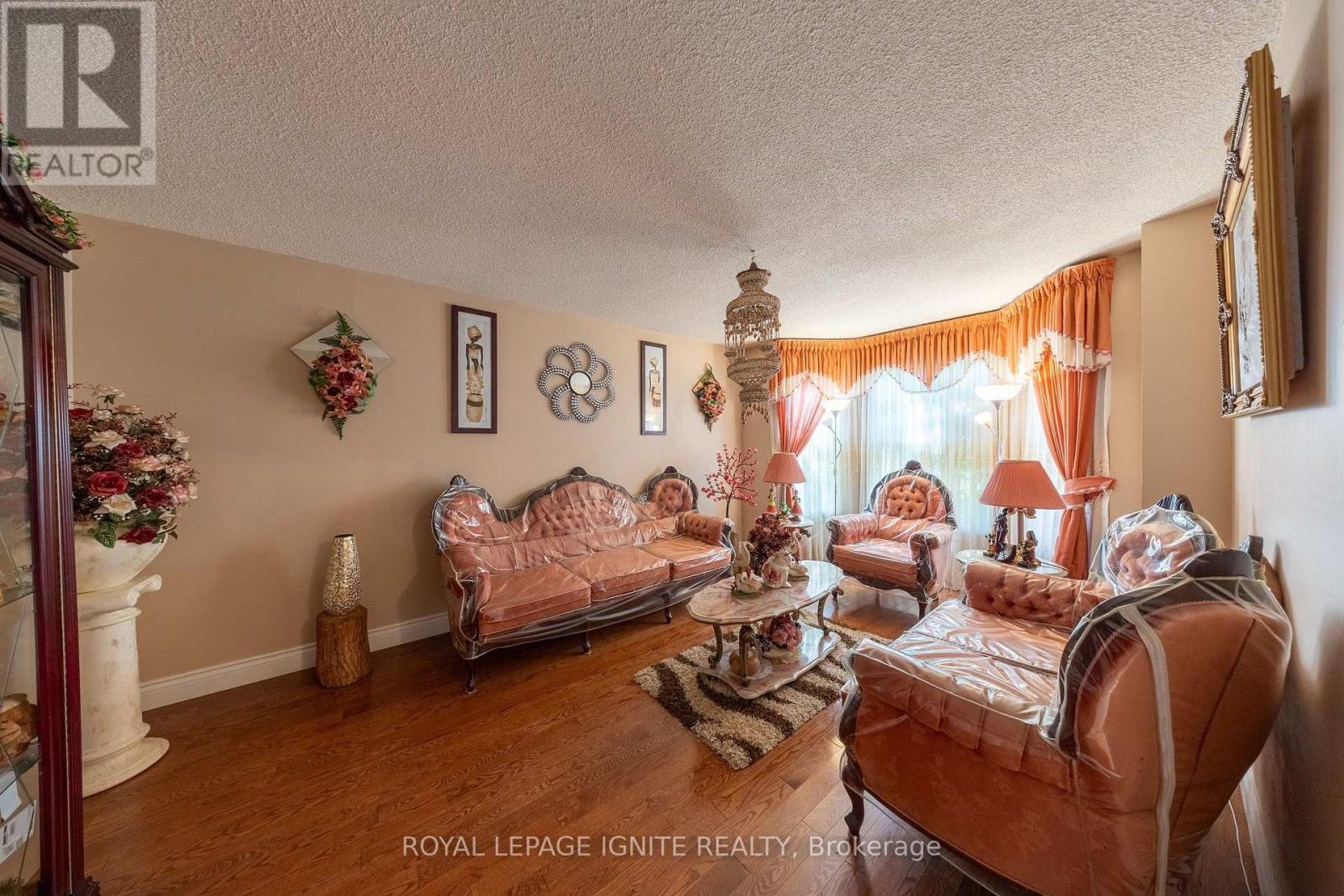 3694 ELLESMERE ROAD - 3