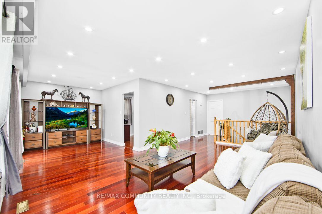 17 TINETA CRESCENT - 11