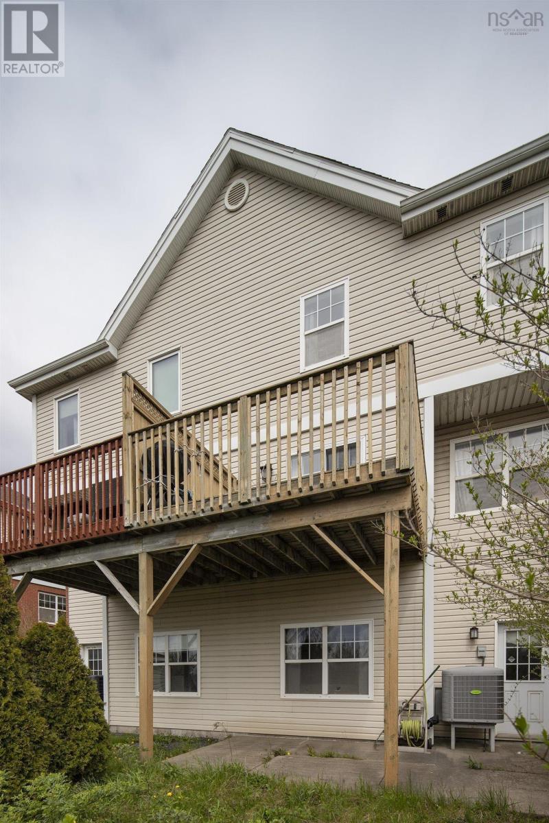 Property 36 of 36 of 3836 Memorial Drive