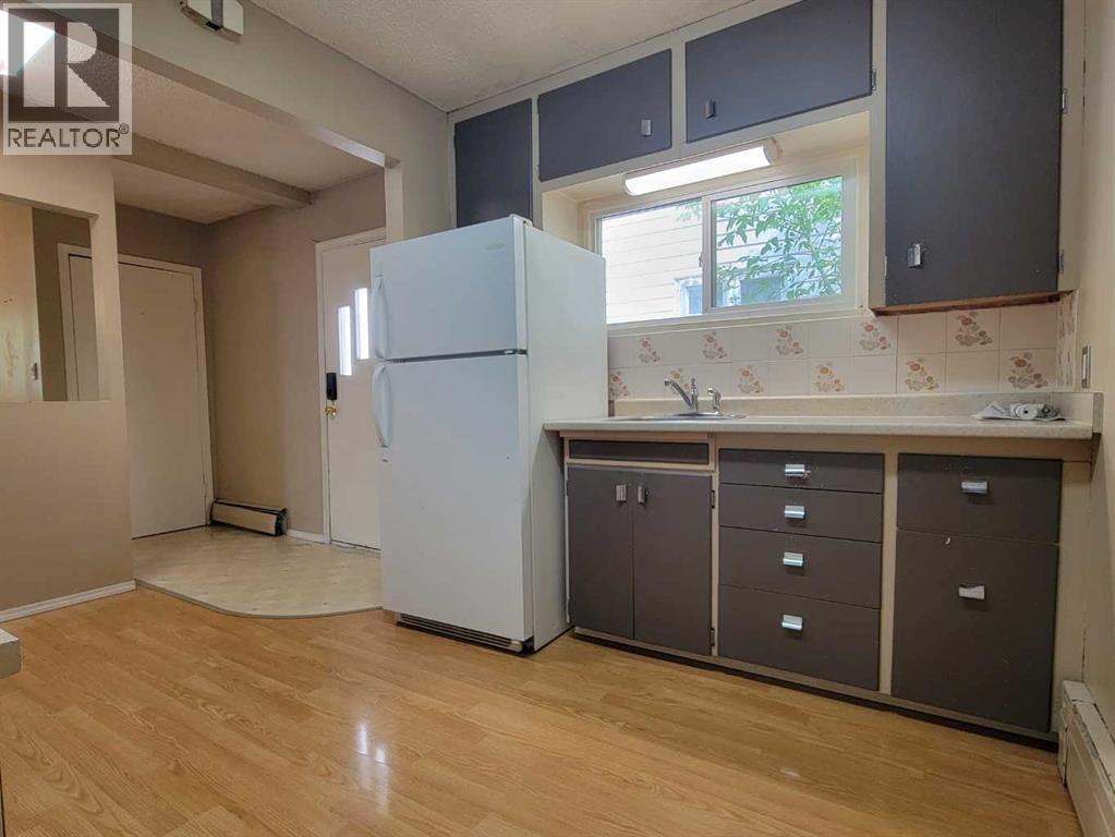 10215 106 Avenue - Photo 5