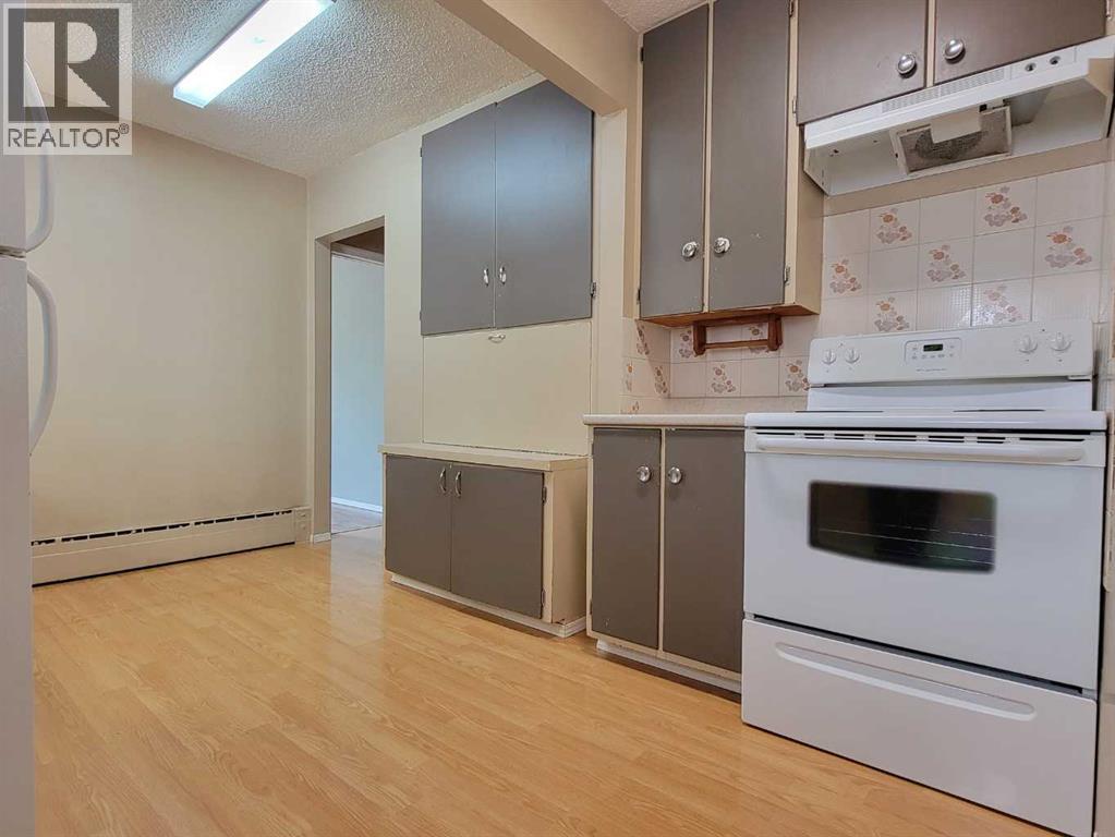 10215 106 Avenue - Photo 6
