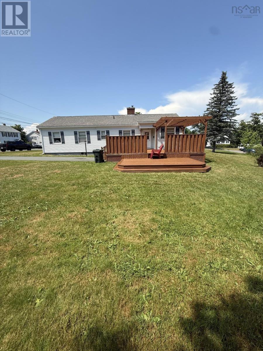 65 MACDONALD STREET, ANTIGONISH, N.S., Antigonish — photo 2