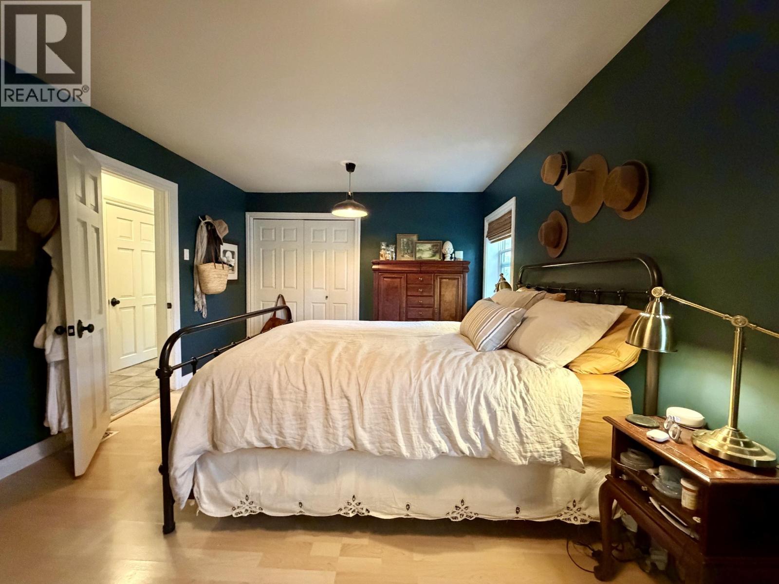 3888 11TH AVENUE - 18