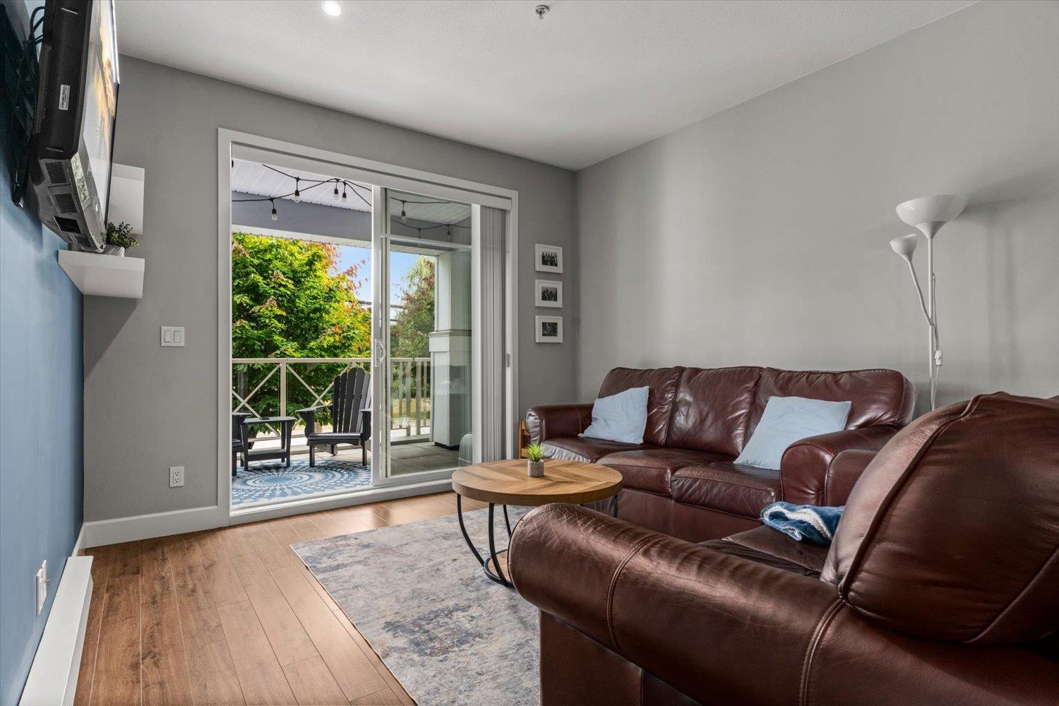 103 46262 FIRST AVENUE, Chilliwack Proper East, Chilliwack