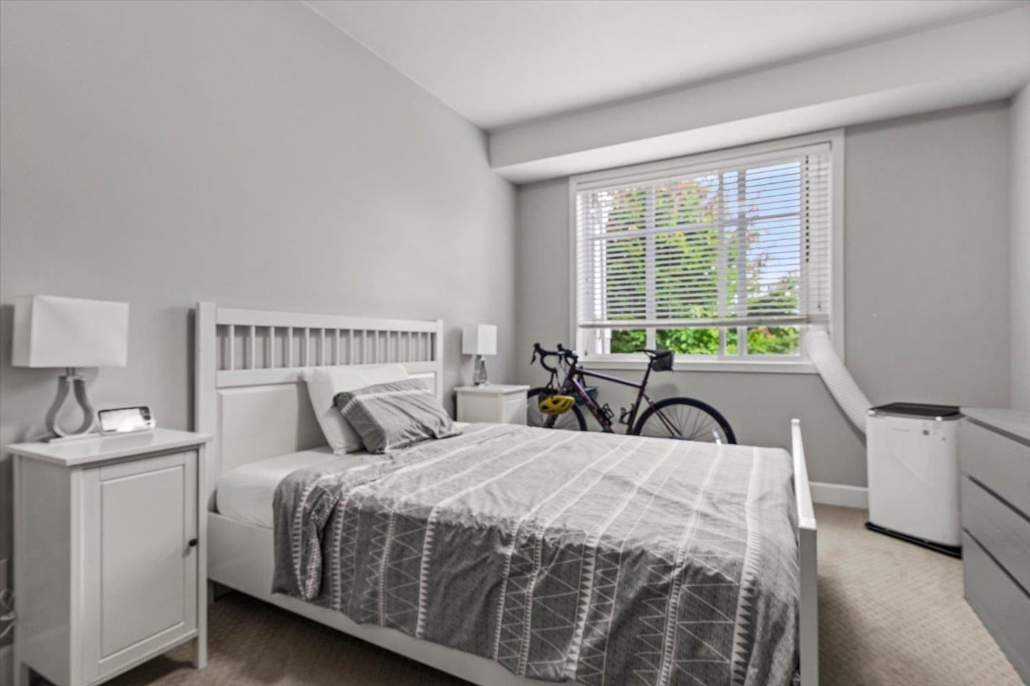 103 46262 FIRST AVENUE, Chilliwack Proper East, Chilliwack