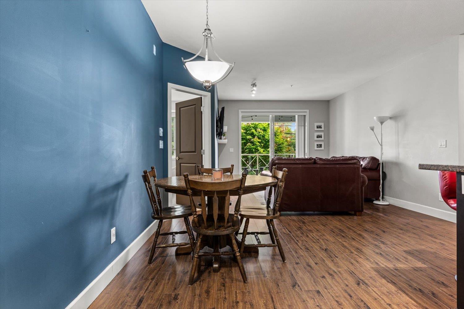 103 46262 FIRST AVENUE, Chilliwack Proper East, Chilliwack