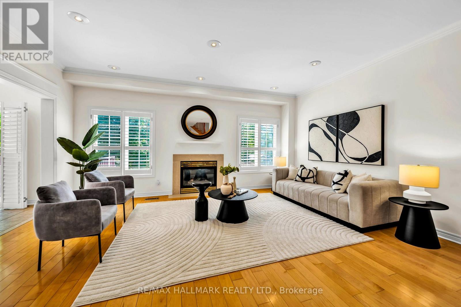 614 SOCIETY CRESCENT - 10