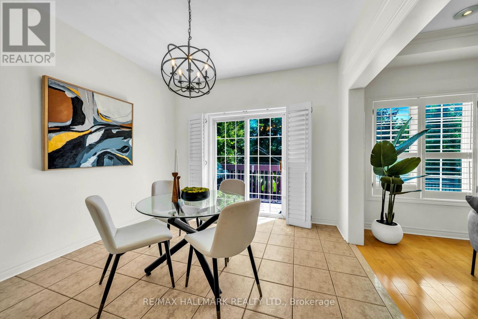614 SOCIETY CRESCENT - 13