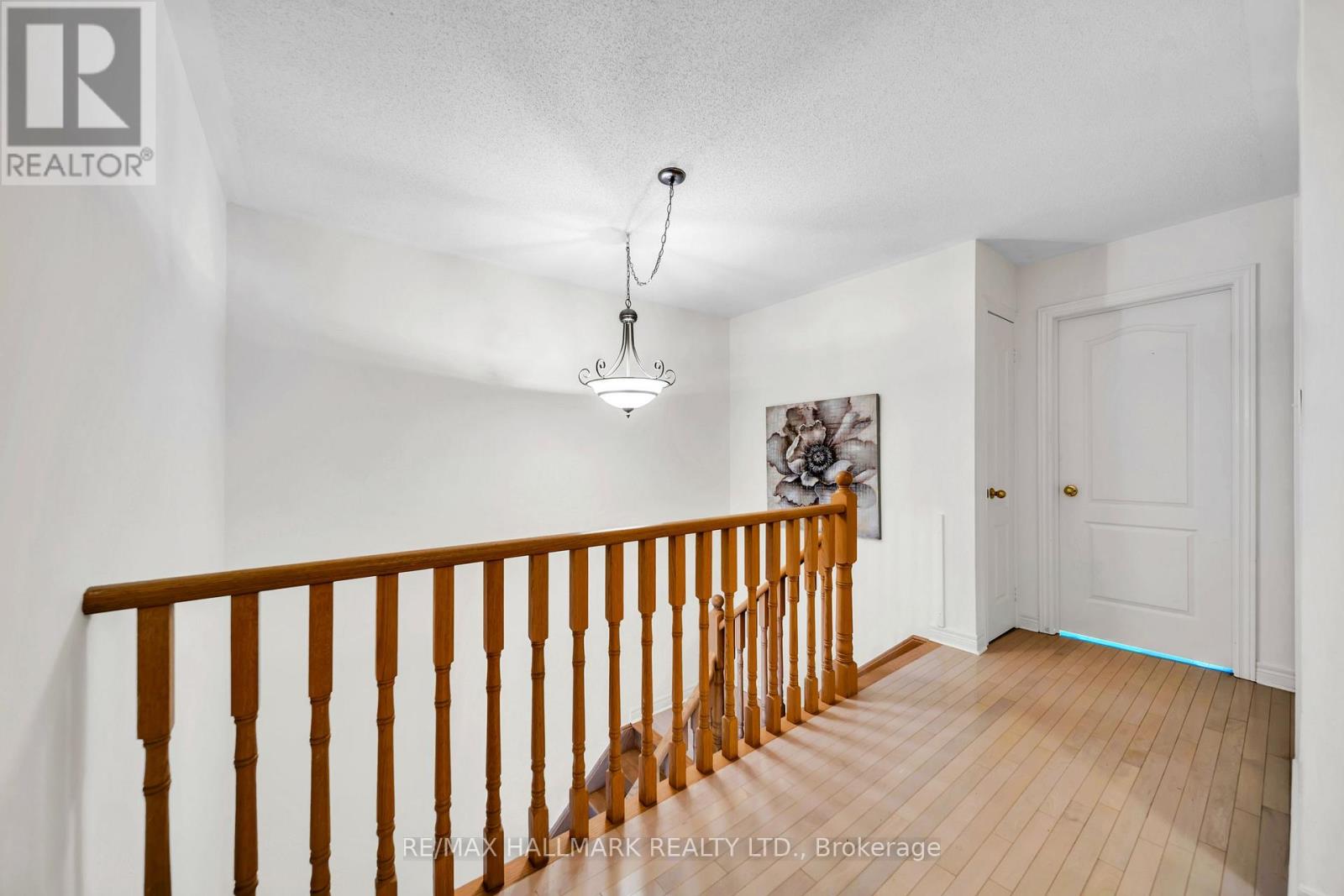 614 SOCIETY CRESCENT - 19