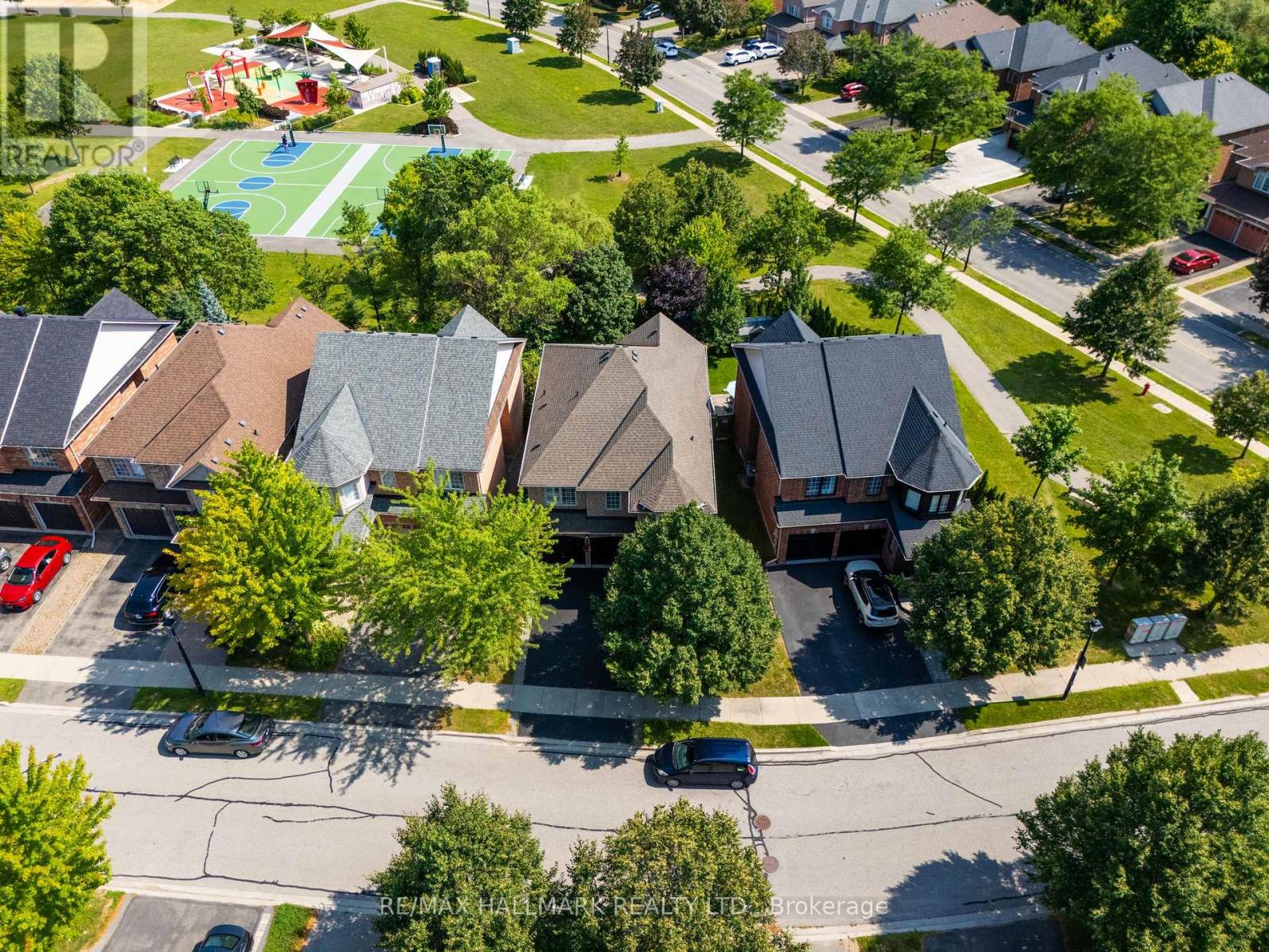 614 SOCIETY CRESCENT - 39