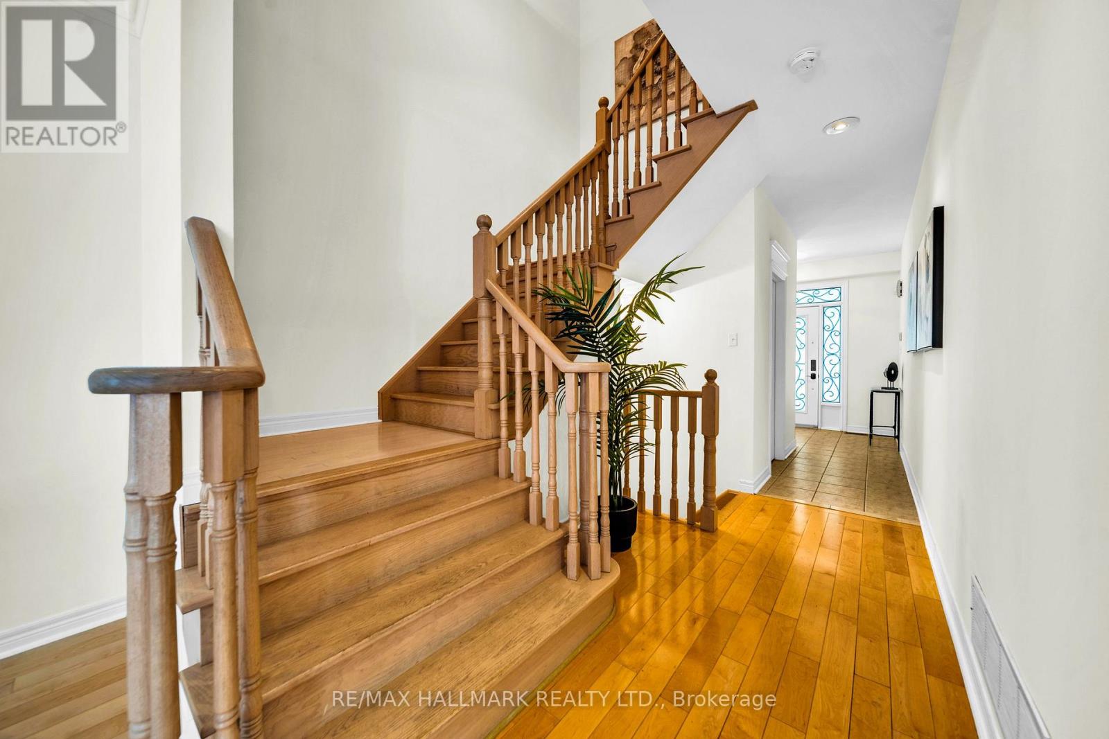 614 SOCIETY CRESCENT - 8