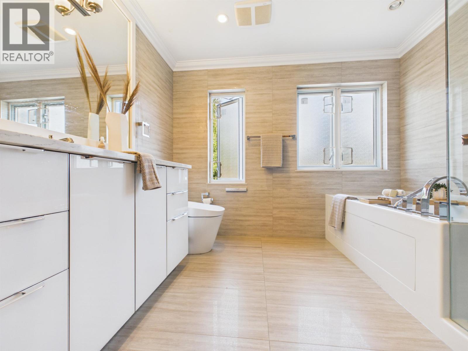 8280 COLONIAL Drive, Richmond