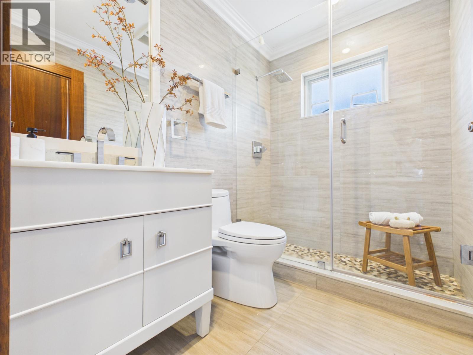 8280 COLONIAL Drive, Richmond