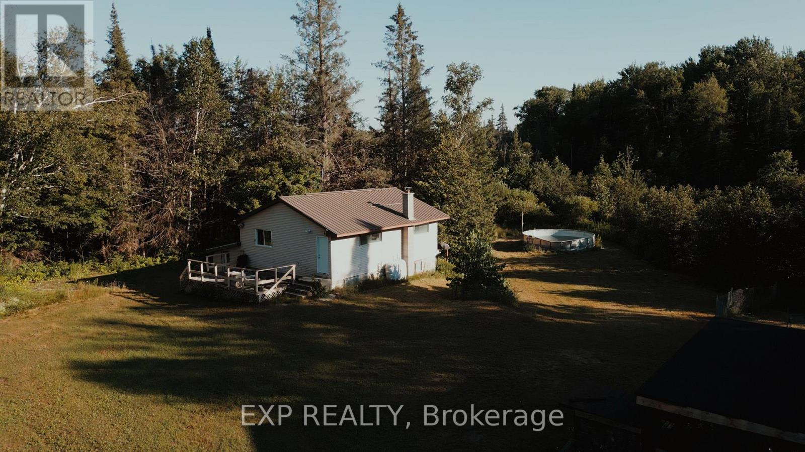 2670 SOUTH SPARROW LAKE ROAD S - 7