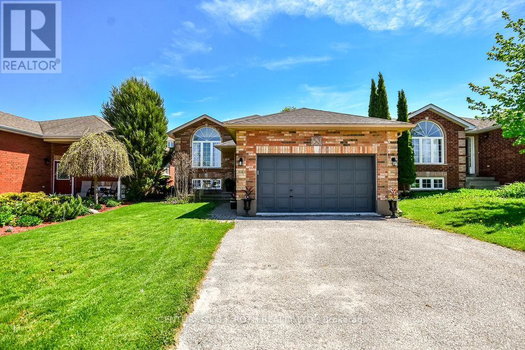 53 FOREST DALE DRIVE - 31