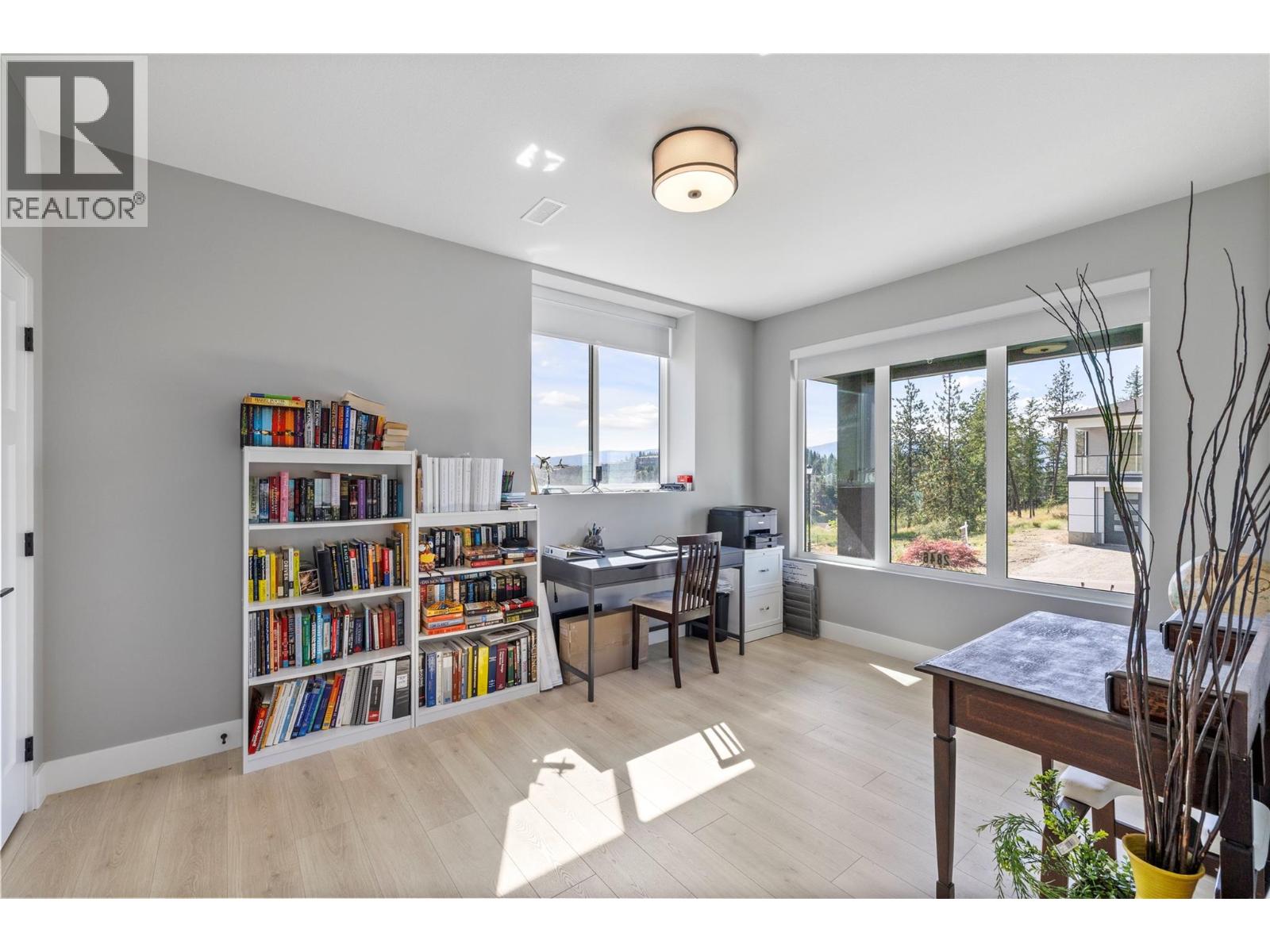 2846 Canyon Crest Drive - 6