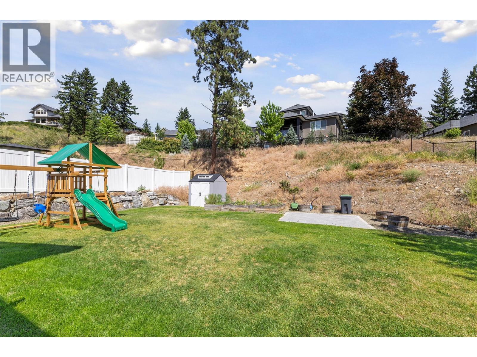 2846 Canyon Crest Drive - 46
