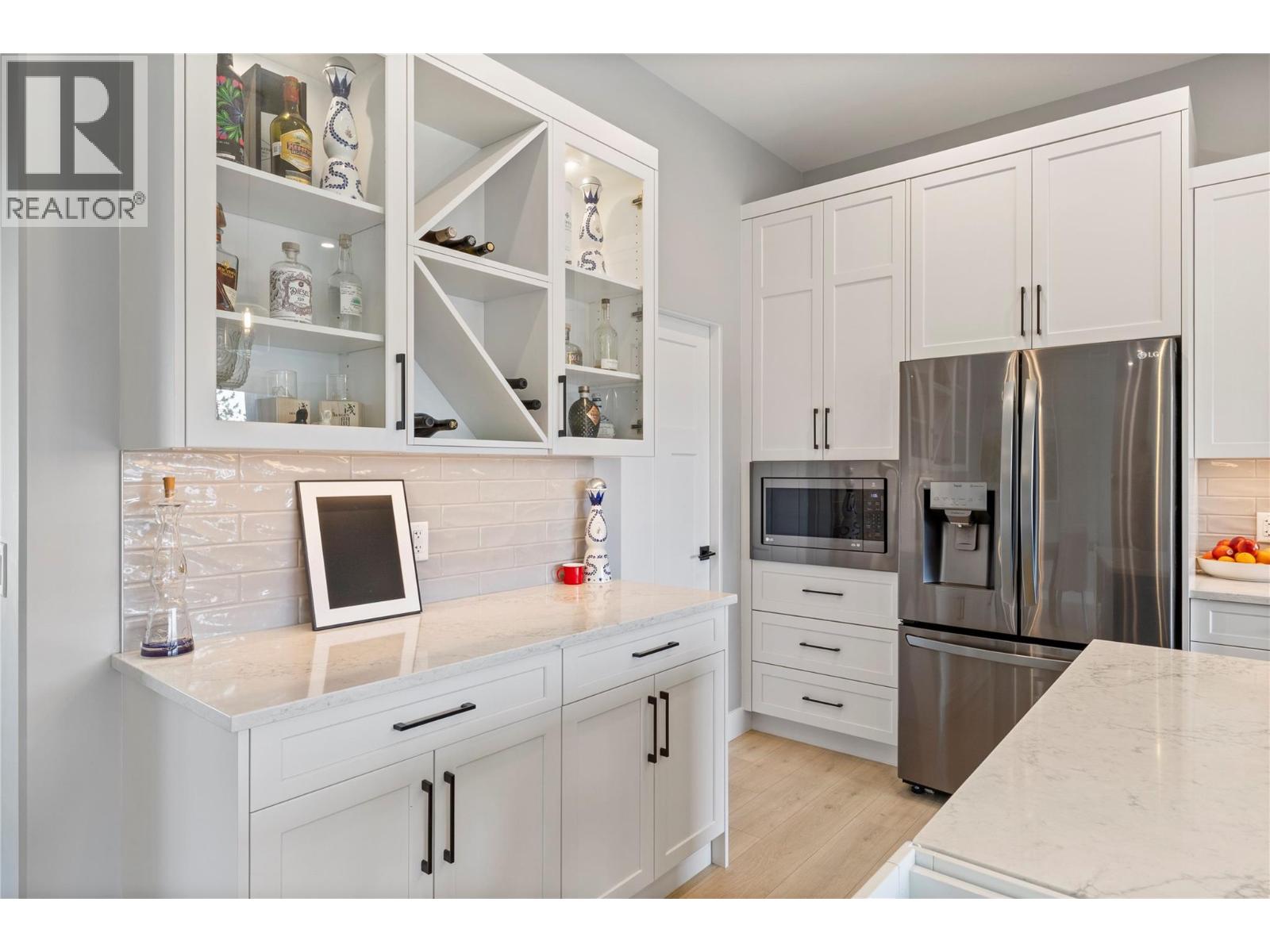 2846 Canyon Crest Drive - 17
