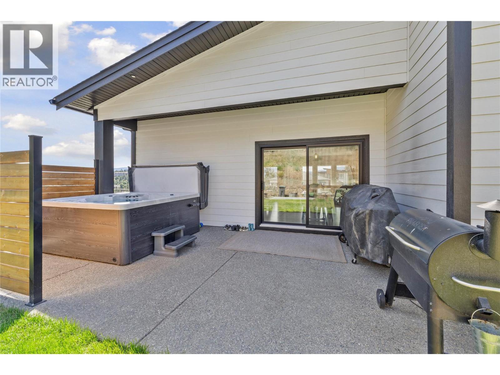 2846 Canyon Crest Drive - 51
