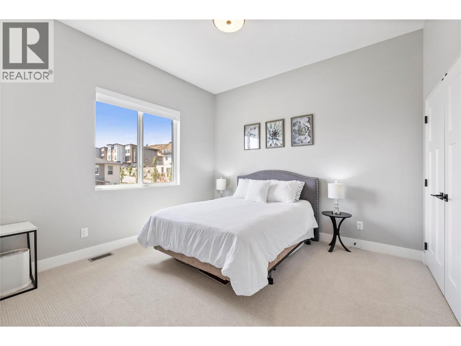 2846 Canyon Crest Drive - 39