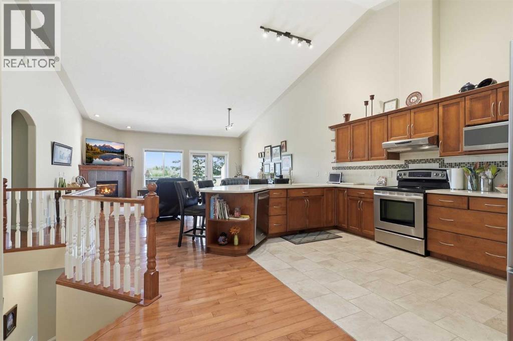 120 Sierra Morena Landing SW, Signal Hill, Calgary photo 4