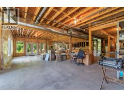 1821 50 Avenue Ne, Salmon Arm, BC V1E2X3 Photo 93