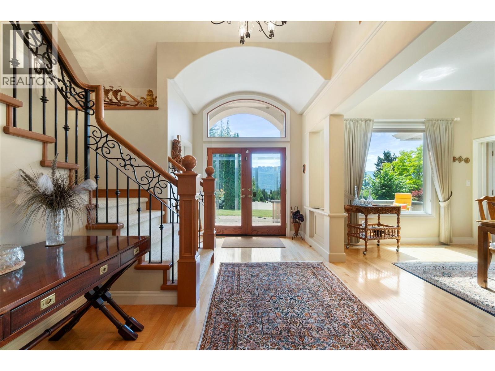 1821 50 Avenue NE - 10