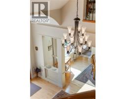 Foyer - 1821 50 Avenue Ne, Salmon Arm, BC V1E2X3 Photo 15
