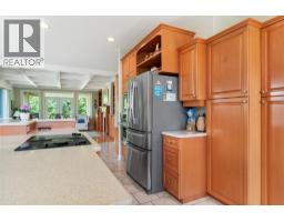 1821 50 Avenue Ne, Salmon Arm, BC V1E2X3 Photo 40