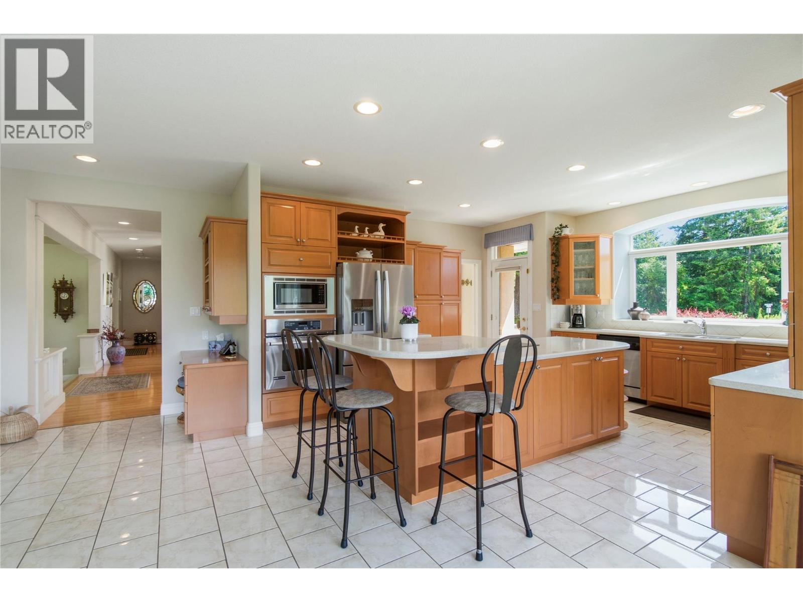 1821 50 Avenue NE - 35
