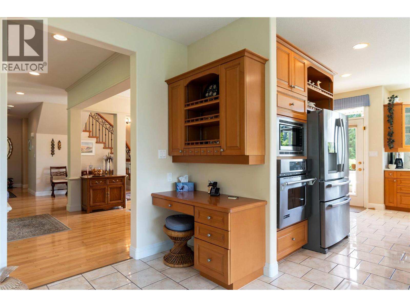 1821 50 Avenue NE - 28