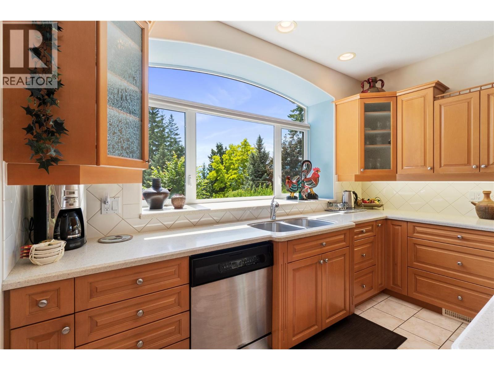 1821 50 Avenue NE - 37