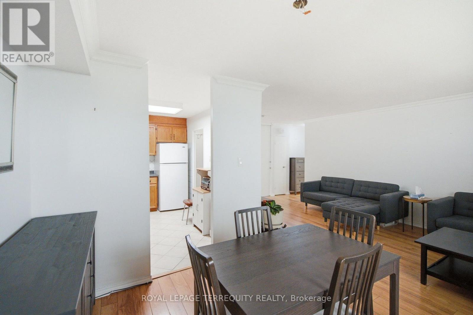 #808 541 BLACKTHORN AVENUE - 29
