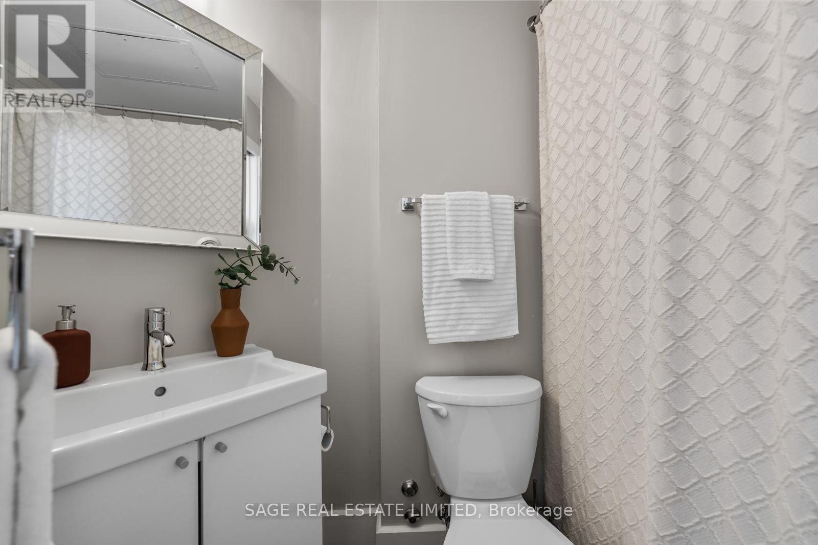 #123 1001 ROSELAWN AVENUE - Image 7